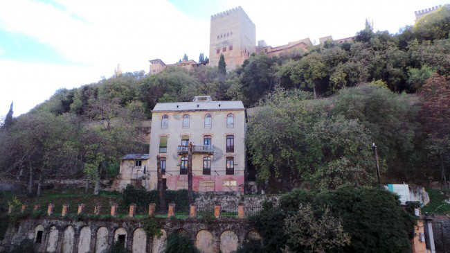 Estado en el que se encuentra el Hotel Reúma, a pie de la Alhambra.