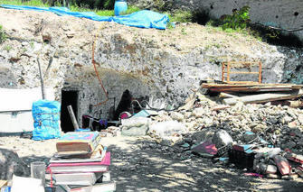 Tras el último desalojo, el pasado 21 de marzo, los moradores reabrieron las cuevas días después. GH 2014