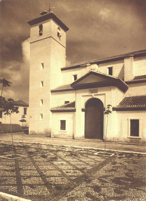 Iglesia de San Nicolás - La iglesia, tras su restauración, ya durante el franquismo (1947)