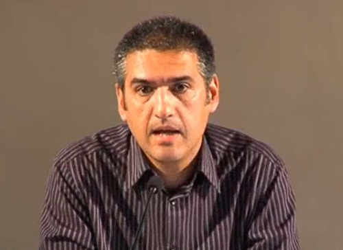 Profesor Juan Manuel Barrios en la conferencia sobre la Granada desaparecida en La Madraza