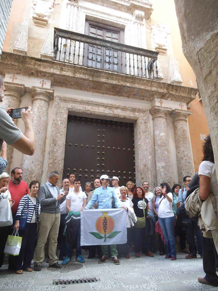 Concentración a las puertas dela Casa de Ágreda contra su venta por el Ayuntamiento. Septiembre 2014