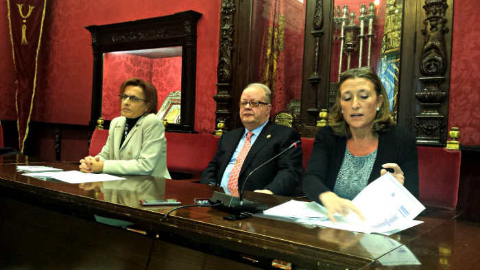 Gamez, Recuerda y Nieto durante la intervención en el Ayuntamiento. GD 2014