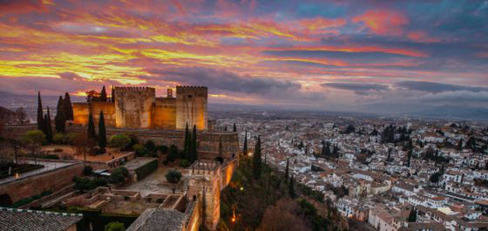 Vista Alhambra y Albayzín (Foto: El País)
